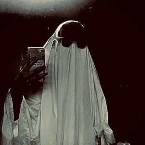 Meet your Posher, Angelina